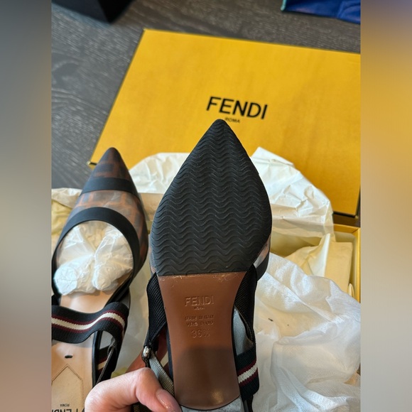 Fendi colibri slingback - Picture 3 of 5